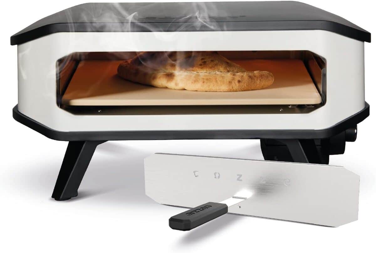 Test du four à pizza électrique Cozze 17" : performance et design noir