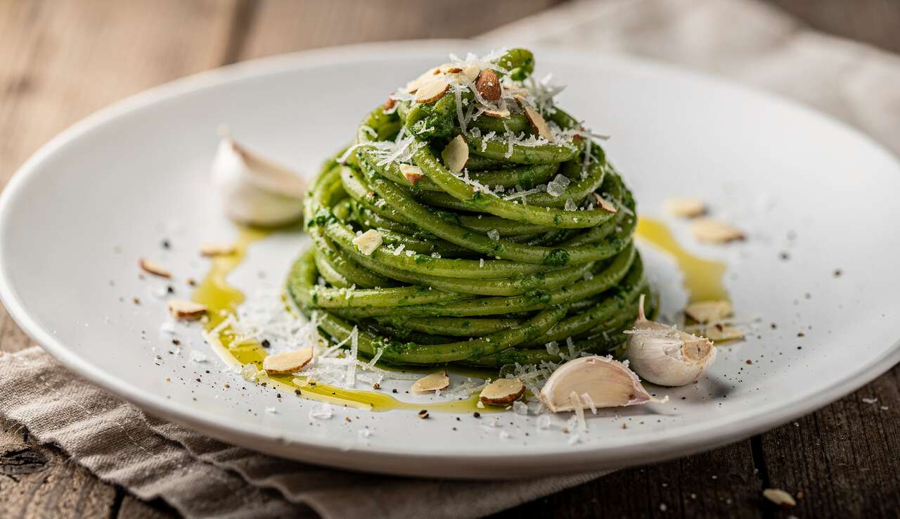 Spaghetti au pesto de cime di rapa : une recette italienne savoureuse