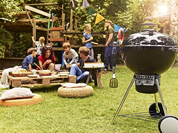 Découvrez notre test détaillé du barbecue Weber Master-Touch GBS 57 cm : performances, avantages et inconvénients pour bien choisir votre barbecue. 