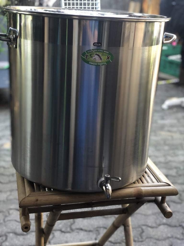 Test du faitout Générique 50L inox avec robinet