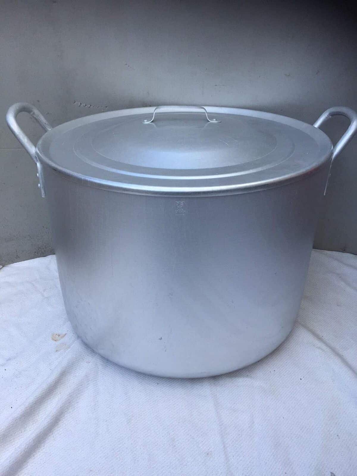 Test du faitout marmite géante Générique 100L en aluminium