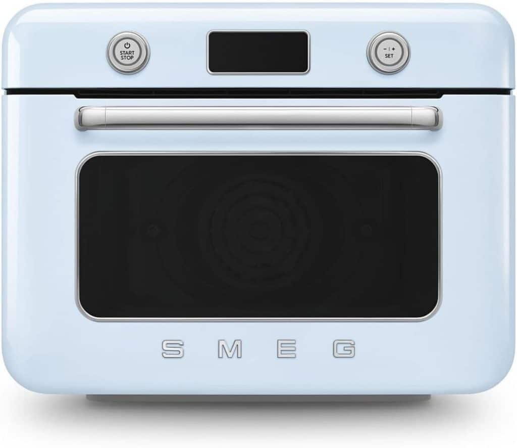 Test du mini four combiné Smeg COF01PBEU : puissance et polyvalence