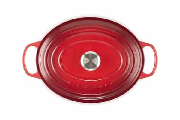 Découvrez notre test complet de la cocotte en fonte émaillée Le Creuset Signature 31 cm : performances, avantages et verdict pour bien choisir votre cocotte.