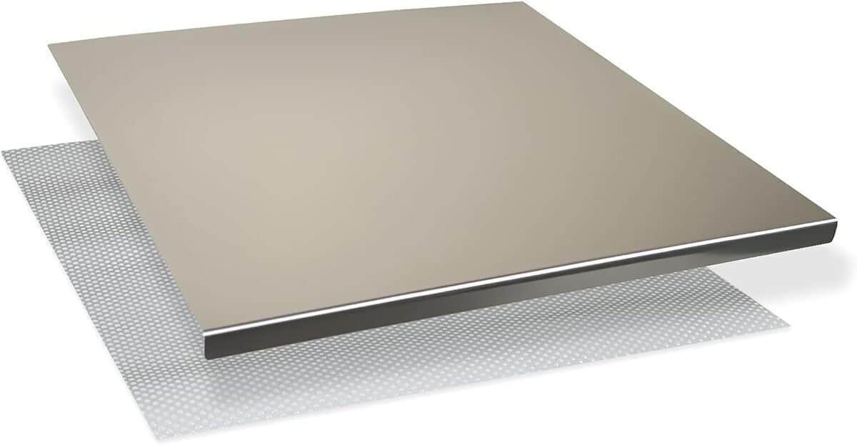 Test de la plaque inox Inoxlm 60x50 cm pour cuisine : planche à découper et pétrir